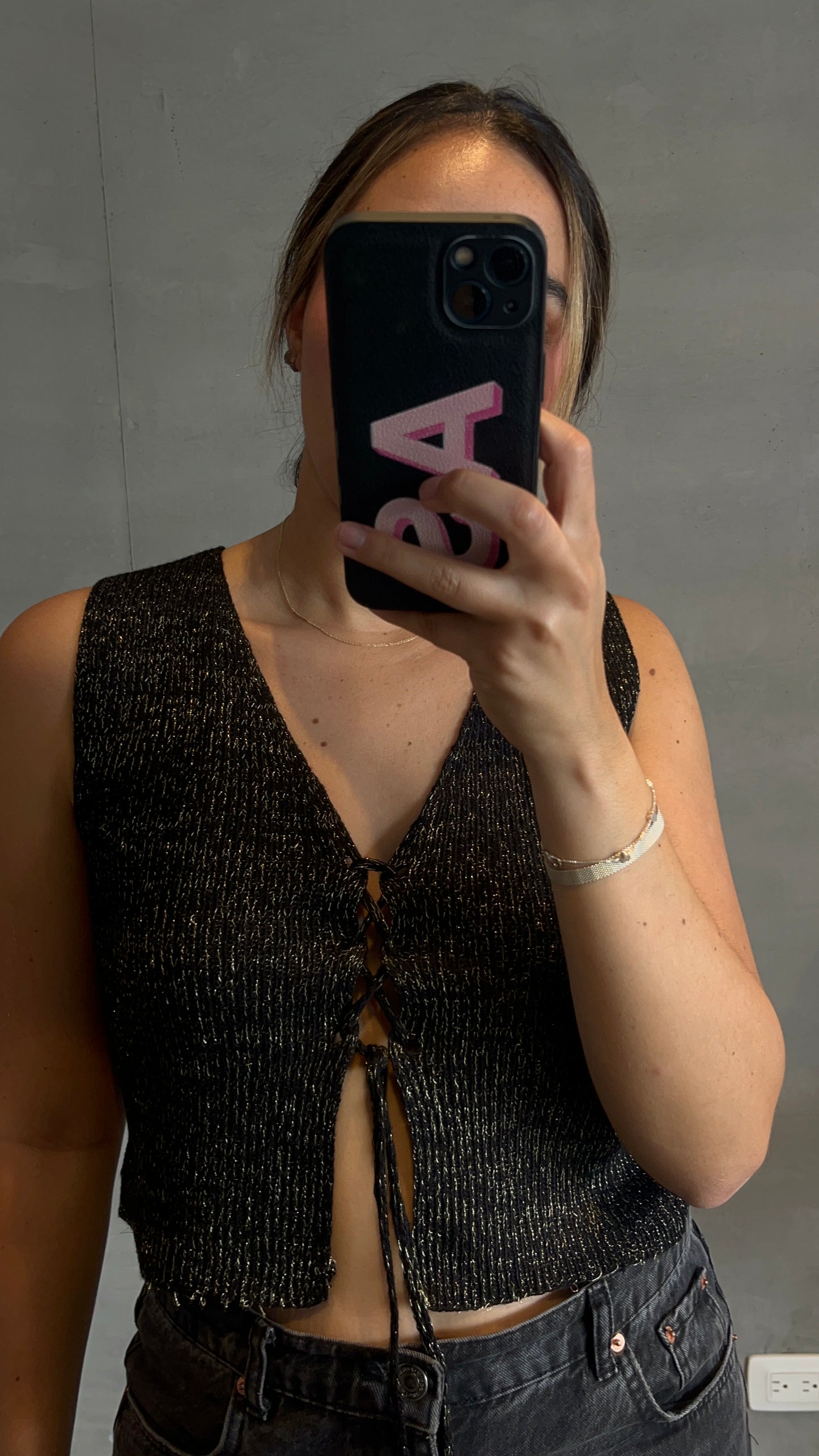 BLACK x SHINY. CHALECO