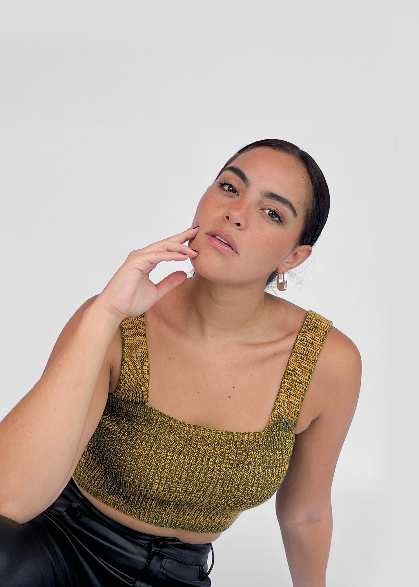 BASIC TOP OLIVA x SUNSET